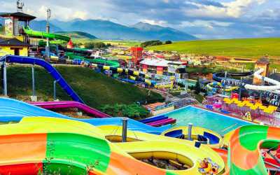 WAKACYJNY HIT !!! Z wyjazdem do Energylandii, wycieczkami do Wiednia, na Słowację i do aquaparków. Ośrodek z basenem letnim. Kolonia 7-13 lat, obóz 14-18 lat.(DW Lidia)